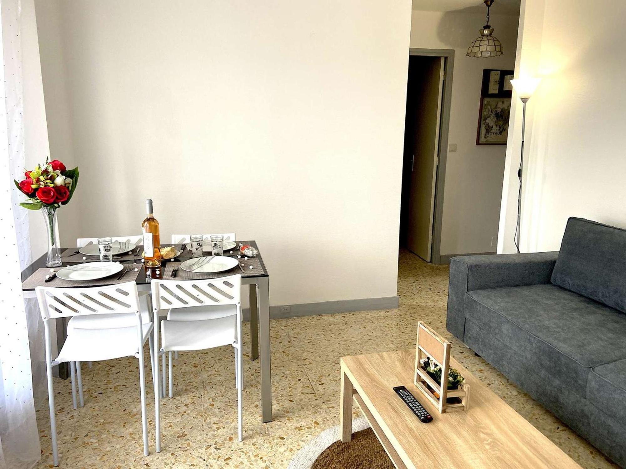 Fréjus, 1 Pièce, 4 Personnes - Fr-1-226a-118